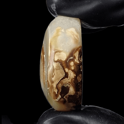 حجر عقيق بافوري مصور طبيعي