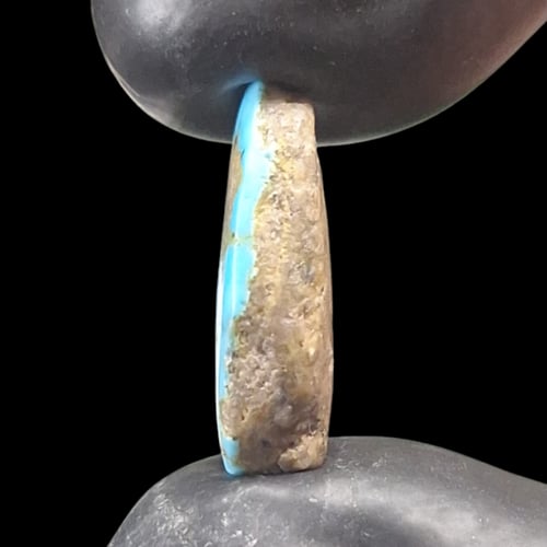 حجر فيروز طبيعي مفحوص و موثق بشهادة مختبر