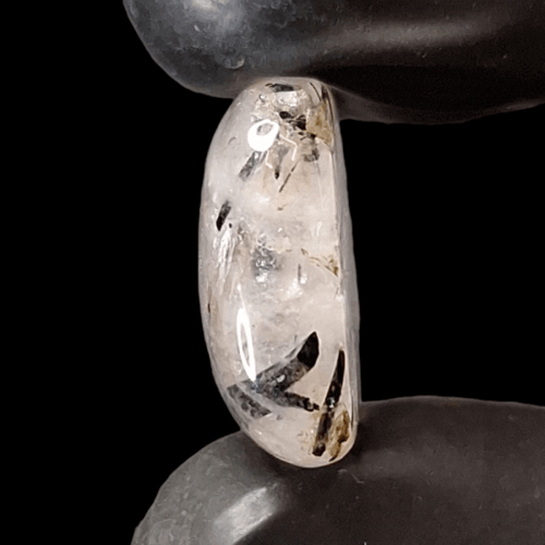 حجر بلاك روتيل كوارتز طبيعي