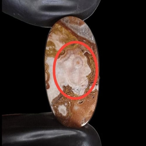 نوادر مصور وجه غريب ينظر لليمين حجر عقيق طبيعي مفح...