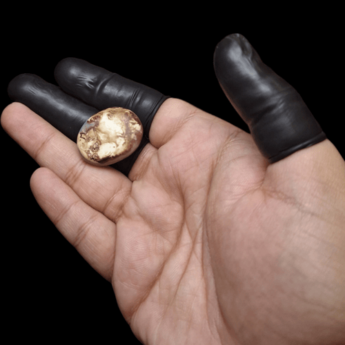 حجر عقيق بافوري مصور طبيعي حجم راهي