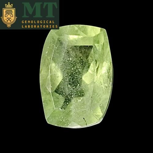 حجر زبرجد طبيعي مفحوص و موثق بشهادة مختبر