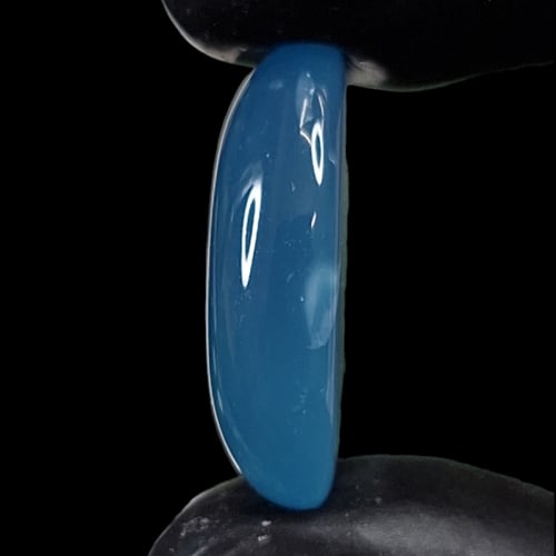 حجر عقيق ازرق سماوي طبيعي مفحوص و موثق بشهادة مختب...