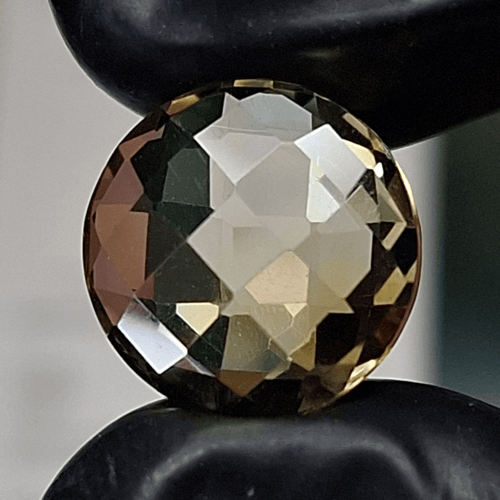 حجر سترين طبيعي مفحوص و موثق بشهادة مختبر