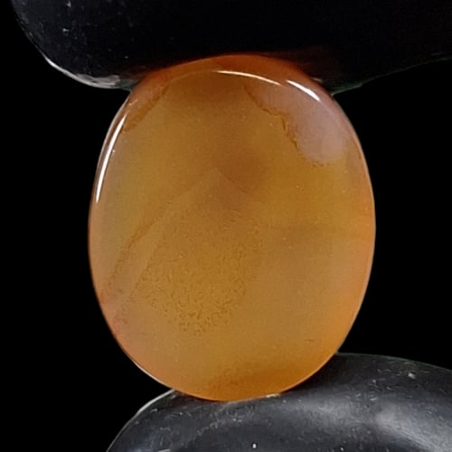 حجر عقيق طبيعي مصور طير على الغصن مفحوص بشهادة مخت...