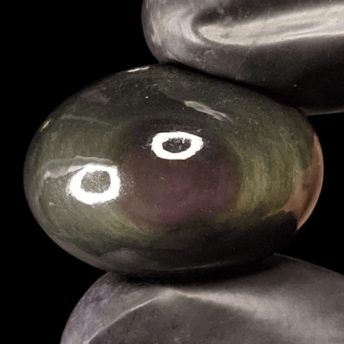 حجر أوبسيدان مصور هيئة عين طبيعي