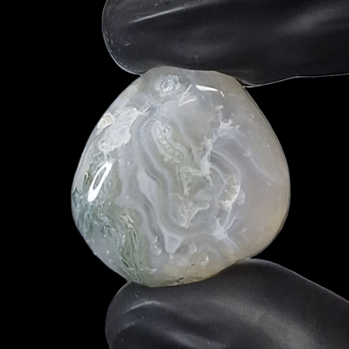 حجر عقيق طحلبي ابيض خام