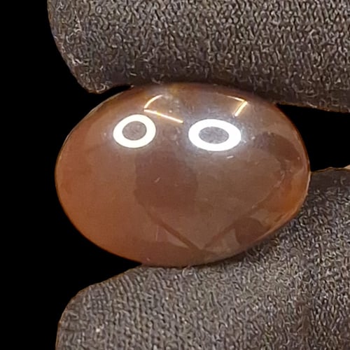 حجر عقيق طبيعي بشهاده