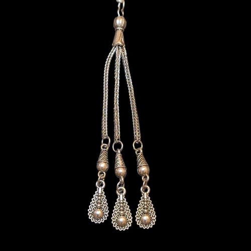 سبحة عظم تطعيم باللون الفضي كركوشه معدنية