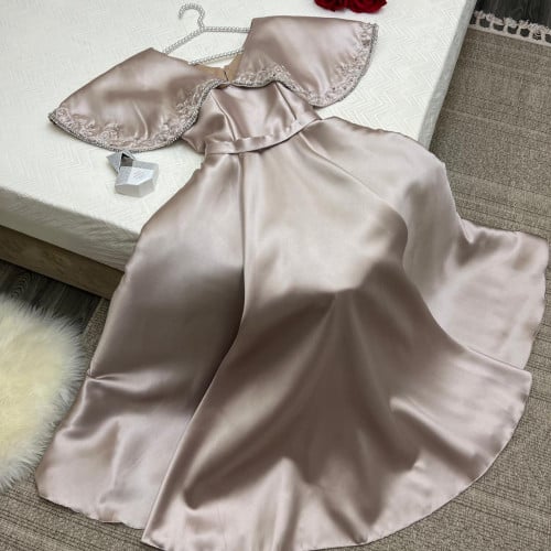 فستان سهره ناعم وانيق