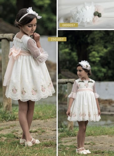 فستان مناسبات فكتوري من الدانتيل الاوروبي الراقي