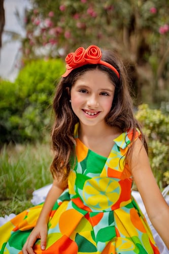 فستان راقي بألوان صيفية