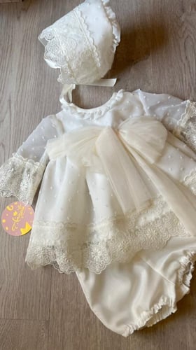 فستان مواليد راقي من 3 قطع