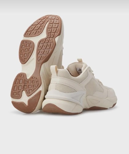 حذاء بولو بيج