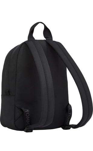 شنطه ظهر تومي