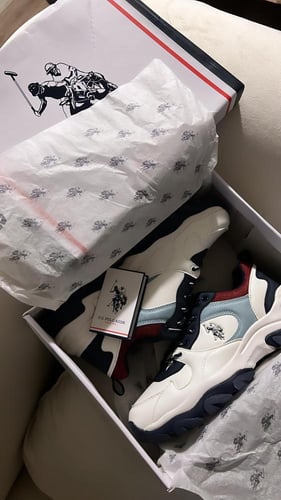 عرض للحذاء الاكثر طلباً