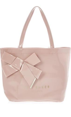 توت باق تيد بيكر