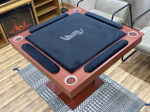 طاولة بلوت ربعها كبيره اسود