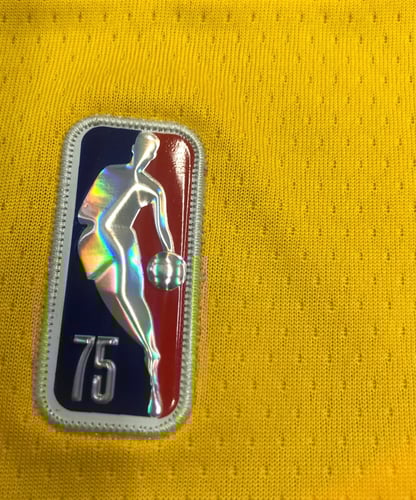 جيرسي Los Angeles Lakers نسخة الآيكون 75 عام