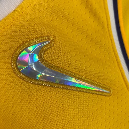 جيرسي Los Angeles Lakers نسخة الآيكون 75 عام