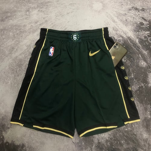 طقم Boston Celtics