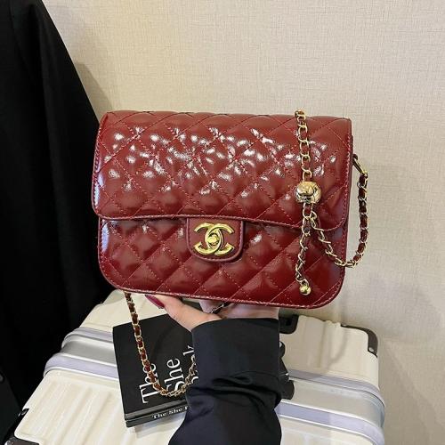 حقيبة شانيل برغندي