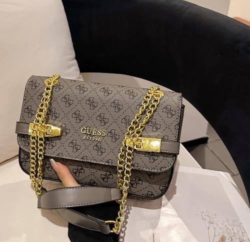 حقيبة جيس رمادي