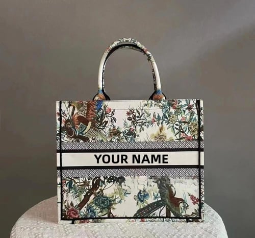 شنطة بالاسم