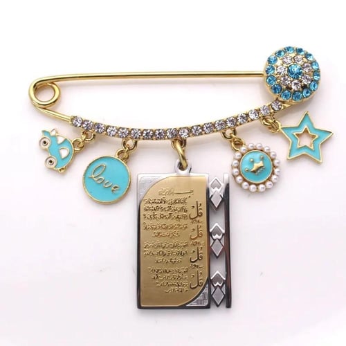 بروش أطفال مطلي بالذهب