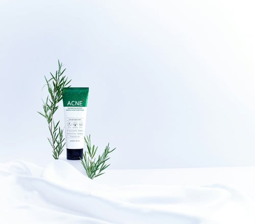 المنظف الرغوي المعجزة لحب الشباب