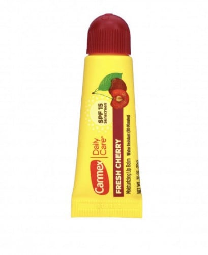 مرطب الشفاة carmex بالكرز spf15