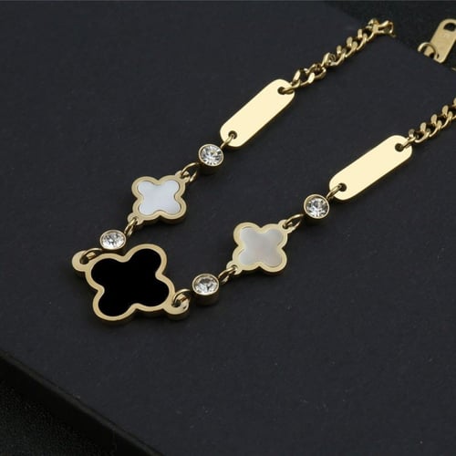 سوار كليف وردة كلوفر بتصميم سلسلة وقطع معدنية وراد...