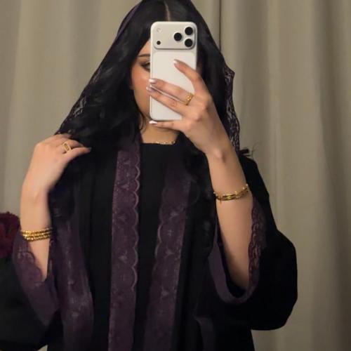 عبايه( N96 ) سودا مع دانتيل بنفسجي