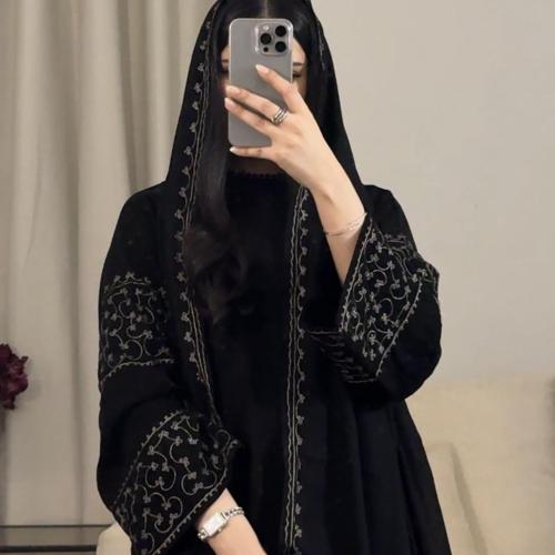عبايه (N63) تطريز نحاسي ( شحن فوري )