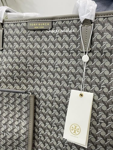 Tory Burch تسليم فوري