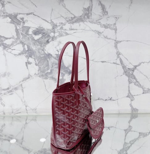 قويارد سمول Goyard