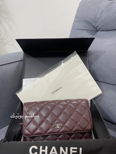 Chanel caviar rind wine