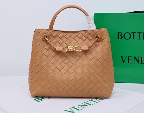 Bottega samll بوتيغا