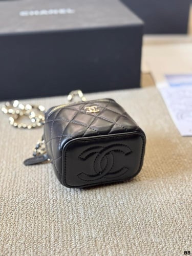 CHANEL 22P TOP HANDLE MINI VANITY