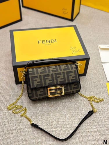 Fendi Baguette mini