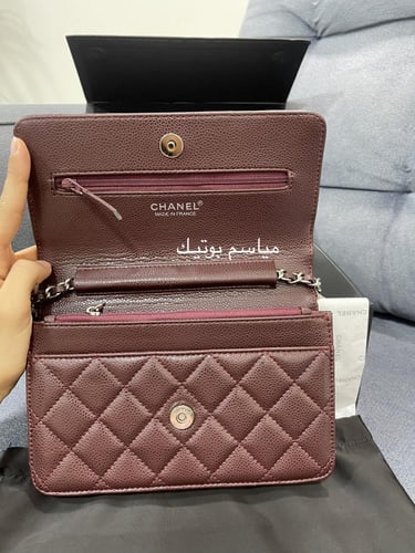 Chanel caviar rind wine