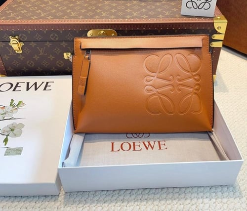 باوتش لويفي Loewe