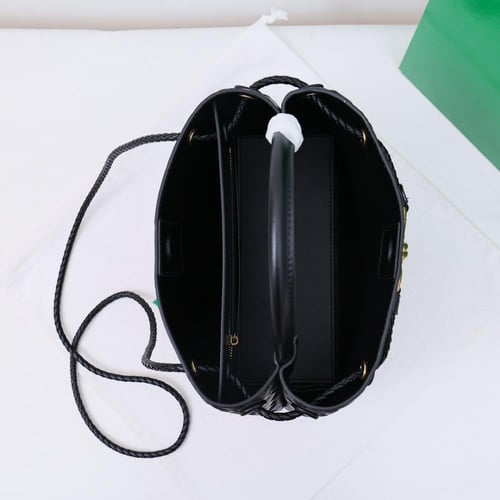 Bottega samll بوتيغا