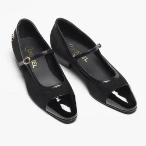 Chanel flat mary jeans