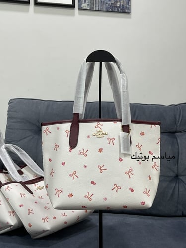 Coach bow tote bag