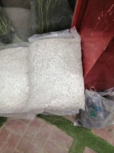 صلبوخ حجر ابيض للزينة الكيس20 كيلو