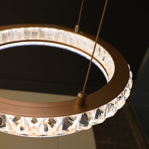 ثريا كريستال