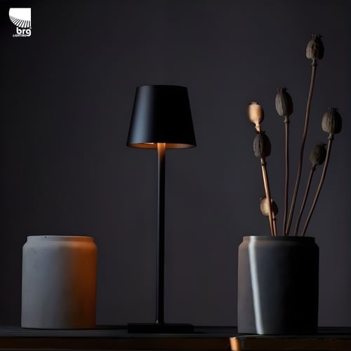 إنارة طاولة بطارية