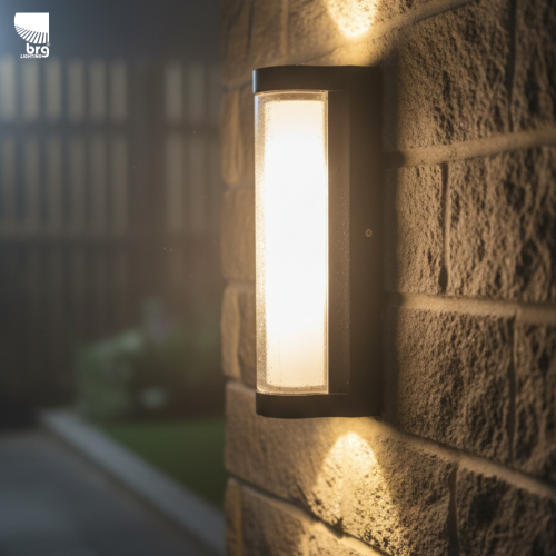 Outdoor wall lighting