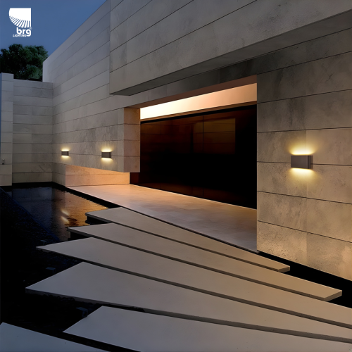 Outdoor wall lighting